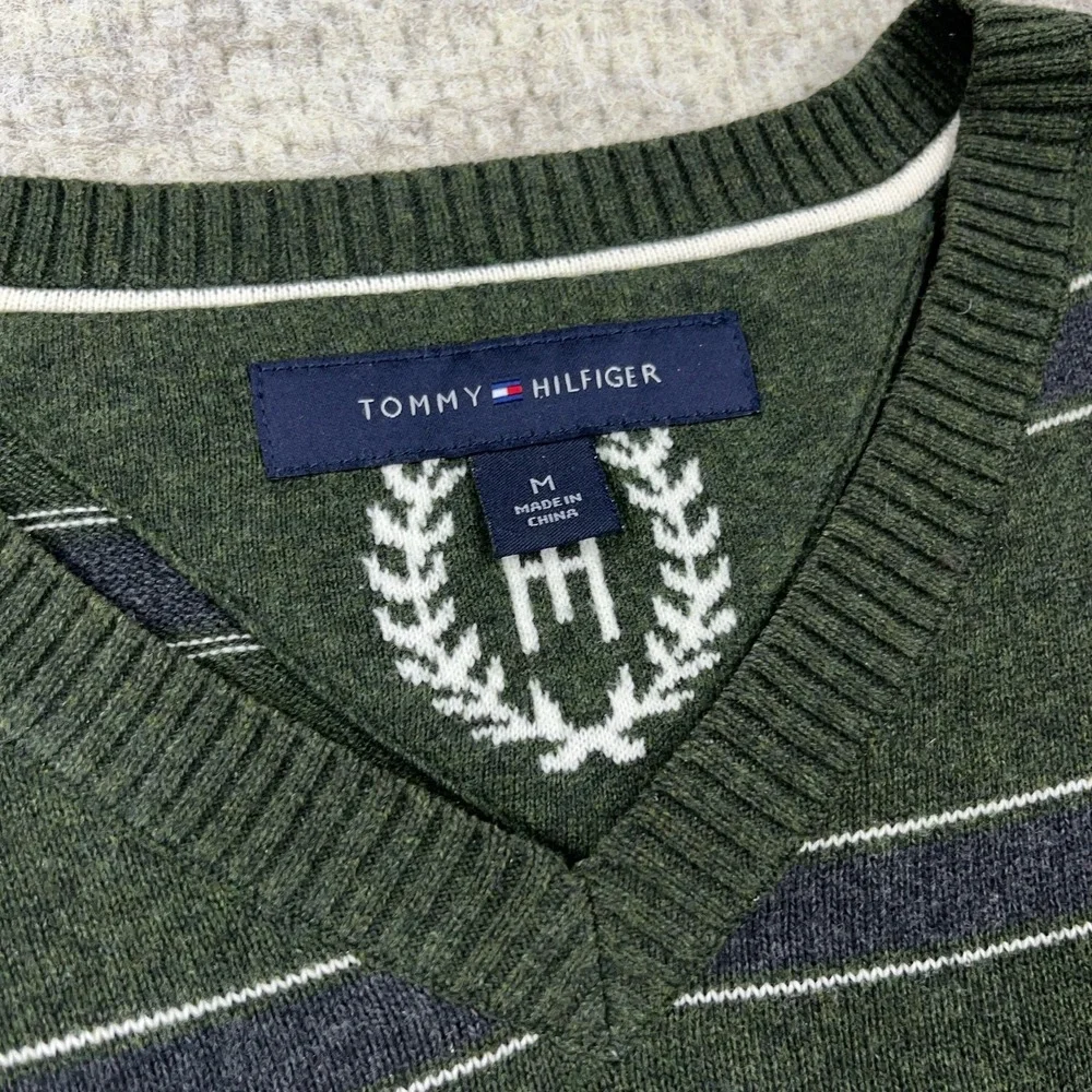Tommy‎ Hilfiger Sweater Men Medium Olive Green Striped V Neck Lightweight Golf